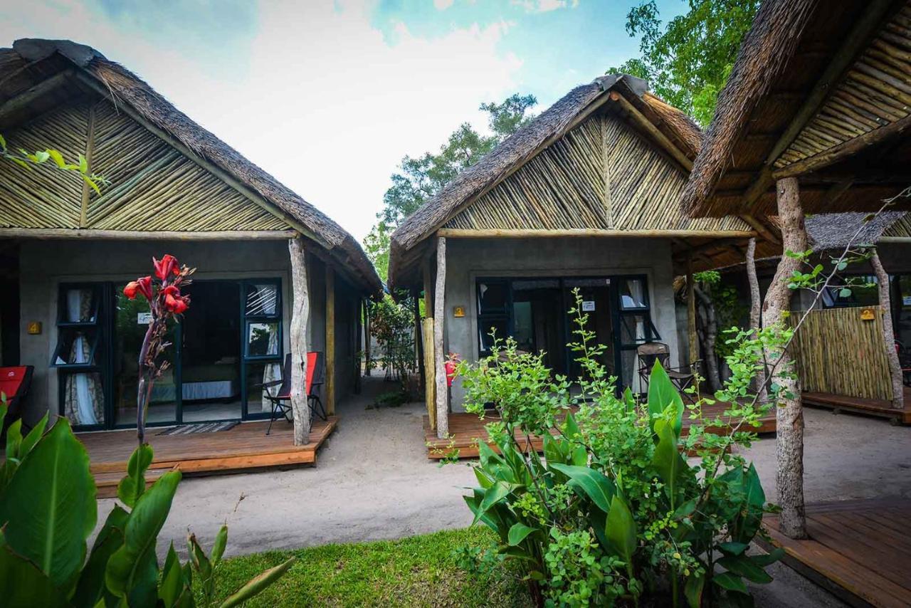 African Excursions Guest House Khwai Exterior photo