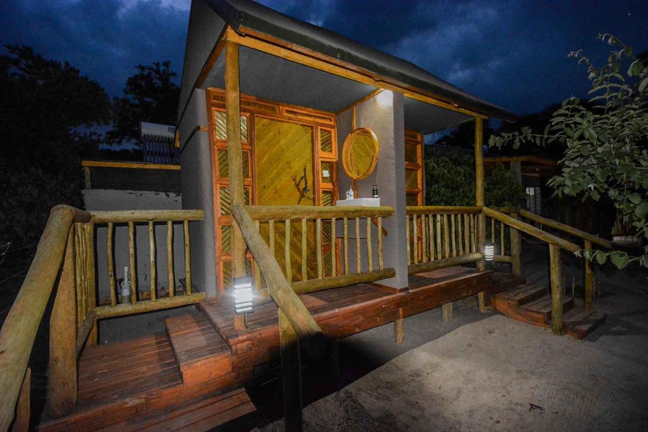 African Excursions Guest House Khwai Exterior photo
