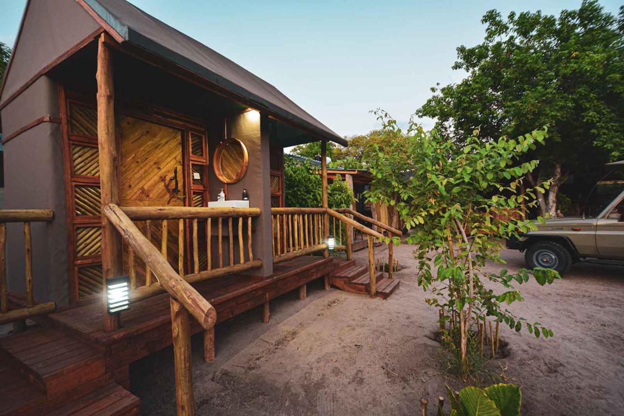 African Excursions Guest House Khwai Exterior photo