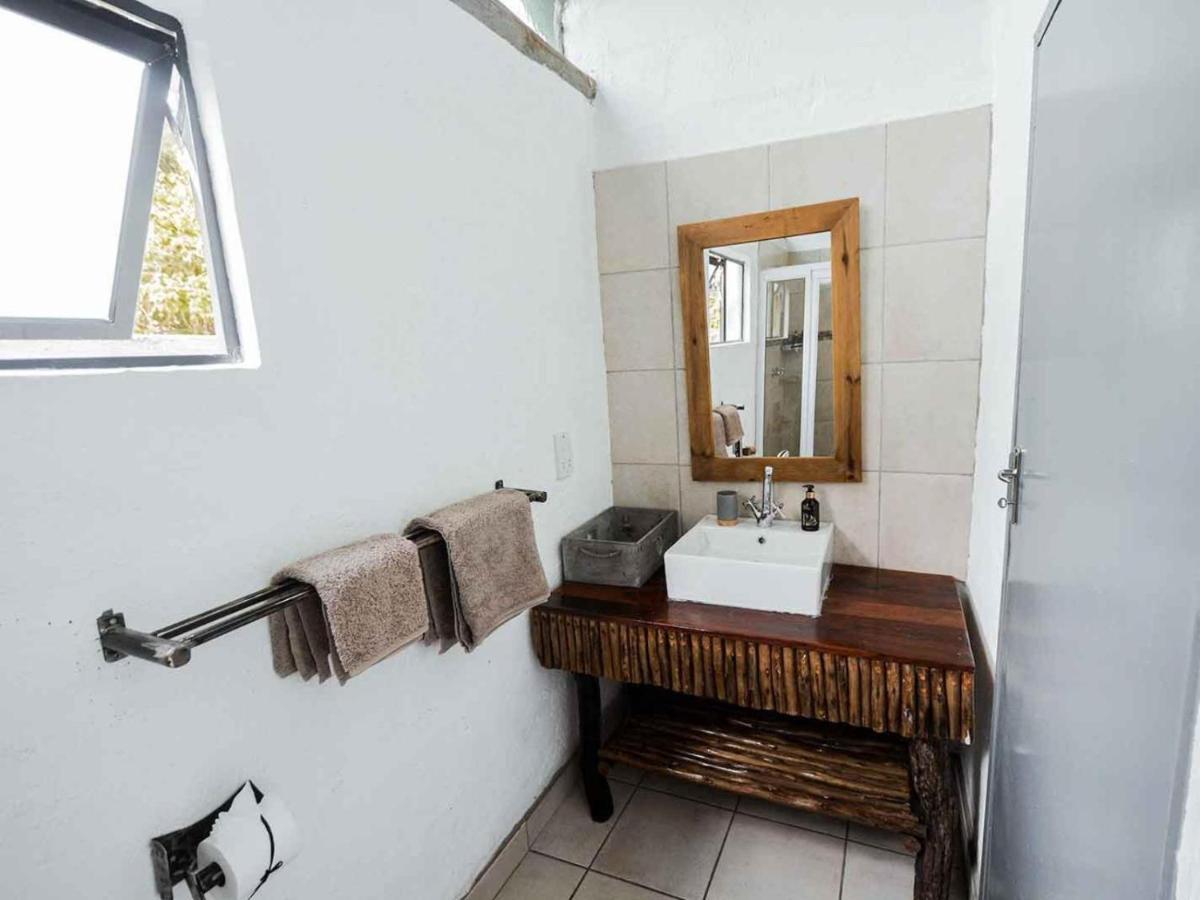 African Excursions Guest House Khwai Exterior photo